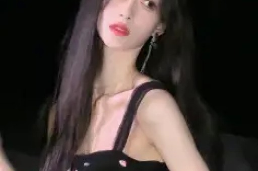 他被谢霆锋打成重伤发妻6次流产后离婚如今69岁他的现状怎样
